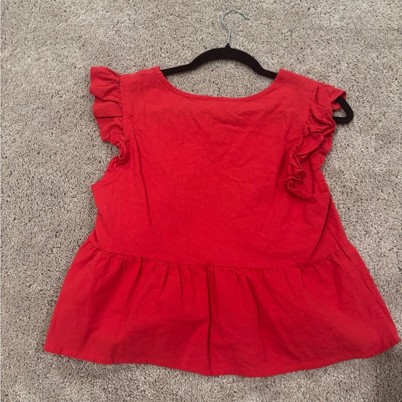 Red Ruffle Sleeve Top! ❤️ - Picture 3 of 6